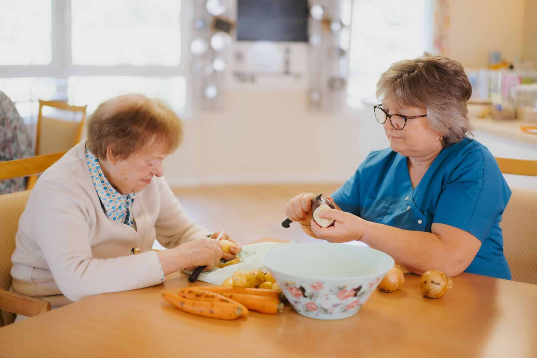 Se reconvertir dans les métiers du Grand âge